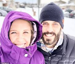  february 3, 2021  big brother 23: Joy Anna Duggar Likes Fan Instagram Post Criticising Sister Jill Daily Mail Online