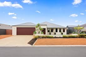 Tiong bahru estate 1.3 km. 11 Henderson Crescent Australind Wa 6233 Sold 07 Jun 2020