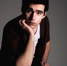 内容中有“Cameron Glass”的用户