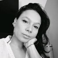 Lina Carrillo's Instagram, Twitter & Facebook