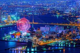 大阪で夜景を観るなら 絶対にここ 大阪湾に臨む大阪府咲洲庁舎の展望台は穴場の夜景スポットなのでおすすめですよ 湾岸エリア 大阪市内 神戸までが眺められます ビル内にはビュッフェレストランや結婚式場にもなるフレンチレストランがあり 雰囲気も抜群