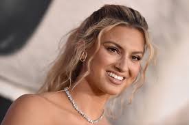 Tori Kelly Describes Voiceover Experience