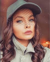 Katharine Rogers's Instagram, Twitter & Facebook