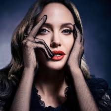 Angelina jolie's age was 16 when she took up a career in modeling and appeared in some. Angelina Jolie Posts Facebook