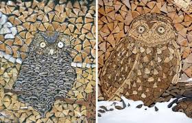 Voici 14 œuvres D Art Realisees Simplement En Empilant Des Rondins De Bois Art En Bois Les Arts Hibou En Mosaique