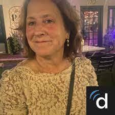 Karen Vail's Instagram, Twitter & Facebook