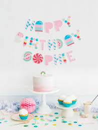 Con una gran variedad de estilos, encontrarás iconos que combinen con todo tipo de letras, todas las que necesites: Letras Para Imprimir Diseno Candy Letras De Caramelo Partido Del Caramelo Banderas De Feliz Cumpleanos