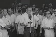 Phó công tố đề nghị mức án tù giam 24 tháng. Lee Kuan Yew Wikipedia