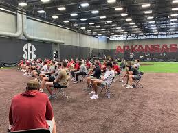116,256 likes · 2,851 talking about this. Razorback Baseball On Twitter It S Been A Long Five Months Since We Ve Been Together Welcome Back Fellas Newbies Welcome Home Thisisbaseball Https T Co I2jugpc1bd