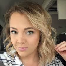 Sara Fredericks's Instagram, Twitter & Facebook