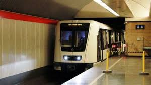 294 likes · 105 were here. Matol Nem All Meg A 2 Es Metro A Kossuth Teren Nlc