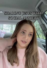 A simple way to share Jesus for ppl who struggle to talk to others 🩷  #thegospel #christiantiktok #christian #jesus #anxiety #socialanxiety  #viral #womenoftiktok #bible