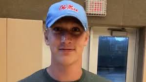 Ole Miss, coach Hugh Freeze earn commit from Vestavia Hills DB