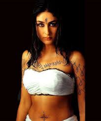 Kareena Kapoor Asoka Tribal Tattoo Bollywood Actress Bollywood Bollywood Fashion