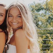 Lexie Soro (@LexieSoro)