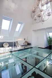 Contoh glass block untuk lantai : 10 Desain Lantai Dari Kaca Keren Tapi Juga Bikin Was Was Brilio Net Line Today
