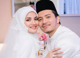 Abdul fattah bin mohd amin. 4 Keistimewaan Fattah Amin Di Mata Fazura