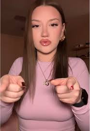 Isabelle Renee Plumb