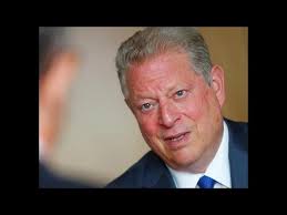 My last night in Oakridge, Oregon Fran, took me to sing karaoke 🎤