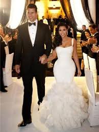 5 Of The Most Expensive Wedding Dresses Ever Expensive Wedding Dress Kim Kardashian Wedding Dress Celebrity Wedding Dresses