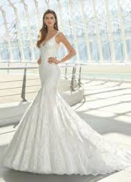 Abiti da sposa da spiaggia abito da sposa corto a sirena abito da sposa aperto al ginocchio in pizzo con pieghe sul ginocchio per l'estate. Abiti Da Sposa A Sirena Lemienozze It