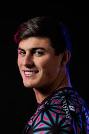 ⚡️ Genge, Randall and LRZ return 🔝 Winner takes top spot in the pool 🍷  Defending champions in BS3 Our #InvestecChampionsCup team news is out 📰👇  https://www.bristolbearsrugby.com/news/team-news-bristol-bears-vs-bordeaux-begles-icc-r4/