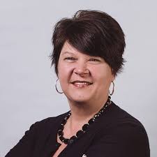 Tina Sewell's Instagram, Twitter & Facebook