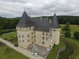 Les Bories Est Situe En Nouvelle Aquitaine France C Est Un Chateau A Visiter Vous Aimez Les Chateaux Commandez Chateau A Visiter Chateau Chateau France