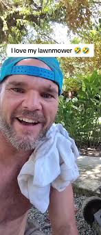 Wayne Johnson (@costaricanlife)