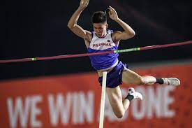 Official page of the pole vaulter from the philippines, ernest john obiena. What Beef Obiena Swedish Pole Vault Champ Laugh Off Rumor About Their Rivalry Abs Cbn News