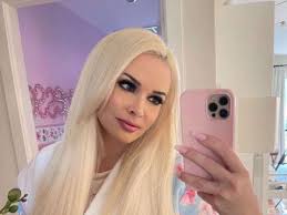 Mit solchen stellt man sich daniela wohl kaum vor. Daniela Katzenberger Lost Spekulationen Aus Hat Sie Sich Von Ihrem Markenzeichen Getrennt Stars