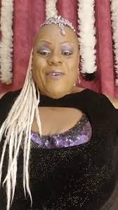 Last night I did a few songs live for all my people around the world social  distancing especailly those in Rapa Nui who were supposed to see me in  concert Apr 3 that was cancelled for Covid-19 ...