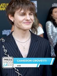 Cameron Cary's Instagram, Twitter & Facebook