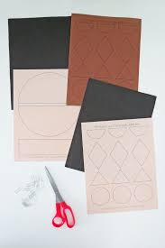 Handmade wall hanging craft ideas with paper easy. Make A Beautiful And Easy Wall Hanging With Paper Ohoh Deco