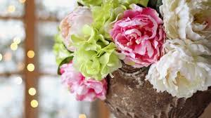 Le composizioni floreali sono quel tocco in più che spesso manca in una casa: Fiori Per La Cresima Guida E Consigli