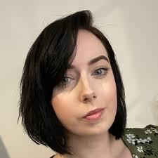 DIGITAL MARKETING APPRENTICE HANNAH ACHIEVES DISTINCTION AND LOOKS TO  PROGRESS INTO MARKETING MANAGEMENT