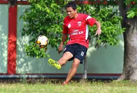 Anh duc nguyen eun yeol lee. Veteran Striker Ä'á»©c Vies For A Slot In National Team Sports Vietnam News Politics Business Economy Society Life Sports Vietnam News