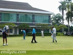 Kek padang golf berkacang : Selangor Malaysia S Premier Golf Hub From Emily To You
