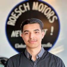 Meet Roesch CDJR's Staff in Elmhurst, IL| Elmhurst Auto Dealer