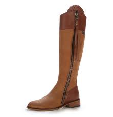This way, if the worst was to happen and the rider would need to get off the horse in an instant. Camel Coloured Leather Boots For Horse Riding Equestrian Boots In Camel Colour