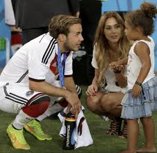 Der jüngere bruder von weltmeister mario götze erzählt, wie er nach langer leidenszeit beim 1. Ann Kathrin Brommel Jetzt Will Gotzes Freundin Ihren Volltreffer Landen Welt