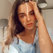 Hafsanur sancaktutan boy kilo, kimdir nereli yaşı burcu saç ve göz rengi. Gulperi Dizisi Fidan Hafsanur Sancaktutan Kimdir Okunakli Biyografi Merkezi