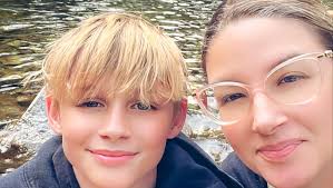 Fundraiser for Krystal DiNovo by Mark Lodge : Help Krystal and Cam Through  Tough Times