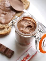 Pate A Tartiner Au Kinder Chocolat Le Blog De Titouillette Over Blog Com Recettes De Cuisine Pate A Tartiner Recettes Sucrees