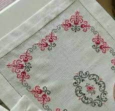 Cok Kibar Bi O Kadar Narin Sanirim Yatak Odasi Pinterest Daha Neleri Vaar Orda Karsima Cikan Guzellik Yapanin Ellerine Kanavice Kanavice Ornekleri Elde Nakis