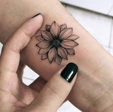 Tatuajes Cute Things To Do Pinterest Tattoos Tattoo Designs And Flower Tattoos Tattoos Watercolor Tattoo Flower Tiny Tattoos