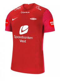 Toute la ligue d'un seul coup d'œil. Brann 2021 Home Kit