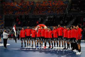 تأهل منتخب مصر لكرة الطائر «ناشئين» إلى الدور ربع النهائي ببطولة العالم المقامة في تونس، بعد تخطيه دور الـ 16 بالفوز على نيجيريا بنتيجة ثلاثة أشواط دون وكان منتخب مصر للناشئين لكرة اليد أحرز خلال أغسطس اليد بطولة كأس العالم لأول مرة في تاريخه. Ù‚Ø±Ø¹Ø© Ø£ÙˆÙ„Ù…Ø¨ÙŠØ§Ø¯ Ø·ÙˆÙƒÙŠÙˆ Ù…Ù†ØªØ®Ø¨ Ù…ØµØ± Ù„ÙƒØ±Ø© Ø§Ù„ÙŠØ¯ ÙŠØ¬ÙˆØ§Ø± Ø§Ù„Ø¯Ù†Ù…Ø§Ø±Ùƒ ÙÙŠ Ù…Ø¬Ù…ÙˆØ¹Ø© Ù†Ø§Ø±ÙŠØ© Ø¨Ø·ÙˆÙ„Ø§Øª