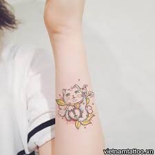 Xem thêm ý tưởng về dễ thương, origami tattoo, graffiti art. 199 Máº«u Hinh XÄƒm Meo Tháº§n Tai May Máº¯n Cá»±c Cháº¥t Lucky Cat Tattoo Tattoos Lucky Cat