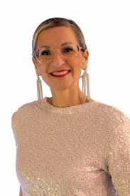 Nouvelle année, nouvelle vie, nouveau défi!!! 💪💪😋 Rendez-vous le 11  février à la comédie en île de Liège !!! Conférence spectacle, comme son  nom l'indique, nous sommes à la frontière entre une